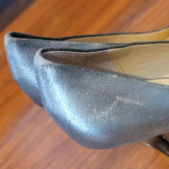 Coach Bergen Metallic Gray Pointy Toe Platform Heels with Rose Embellishment - Picture 10 of 15